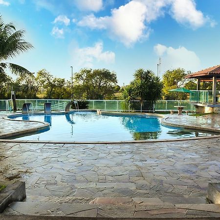 Hotel Fazenda Haras Olímpia Buitenkant foto
